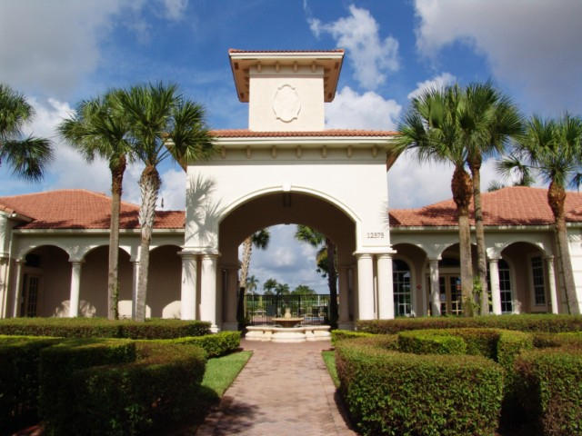 Building Photo - 6768 Heritage Grande