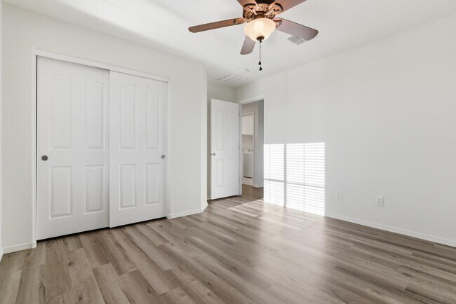 Building Photo - 4119 S 186th Ave