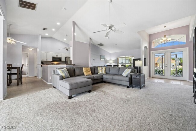 Building Photo - 210 SW 37th Terrace