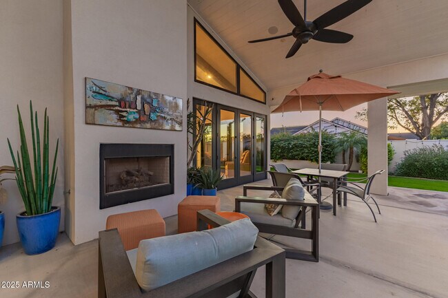 Building Photo - 3810 E Campbell Ave