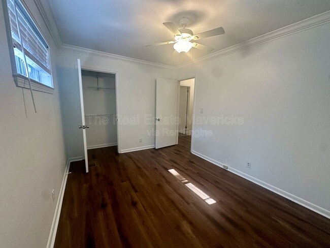 Building Photo - 1763 Whiteoak Rd