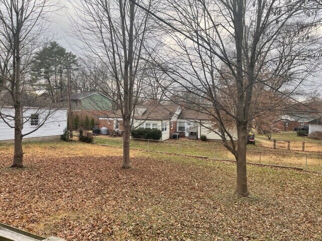 Building Photo - Spacious 2-Bedroom Home with Fireplace, Bonus Room, Fenced Yard & Garage