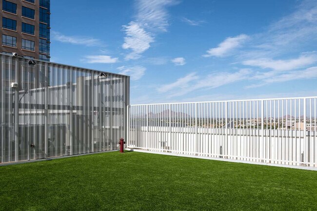 Building Photo - 222 E Jefferson St