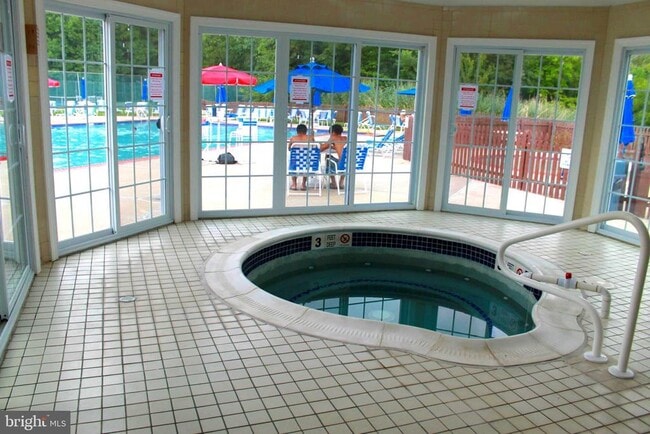 Building Photo - 5091 Beech Ct