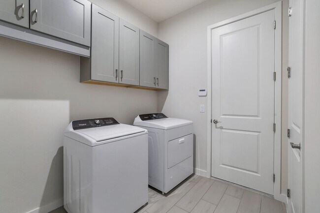 Building Photo - 14716 Kingfisher Lp