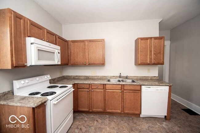 Building Photo - 1541 E Ohio St