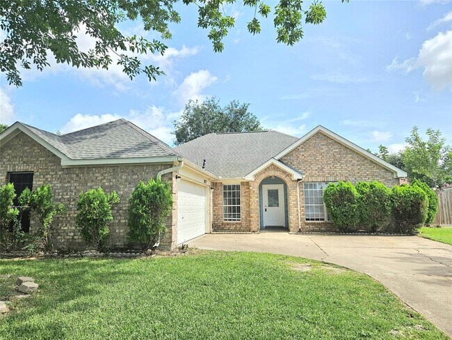 Primary Photo - 20170 Southern Colony Ct