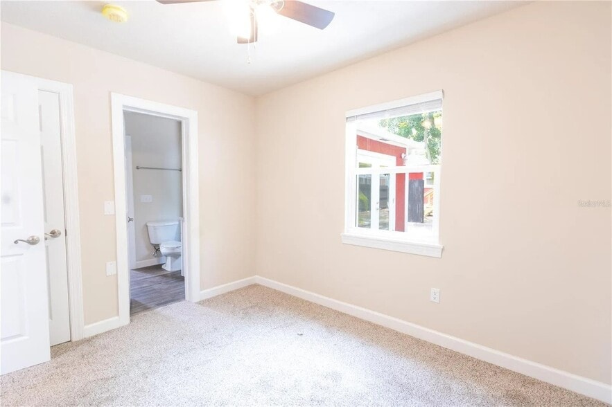 Building Photo - 2 Bed/2 Bath