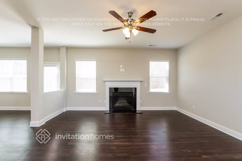 Building Photo - 182 Sassafras Rd