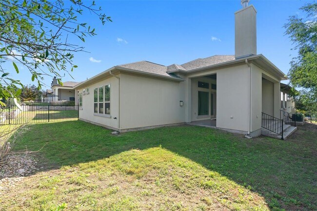 Building Photo - 113 Fair Oaks Dr