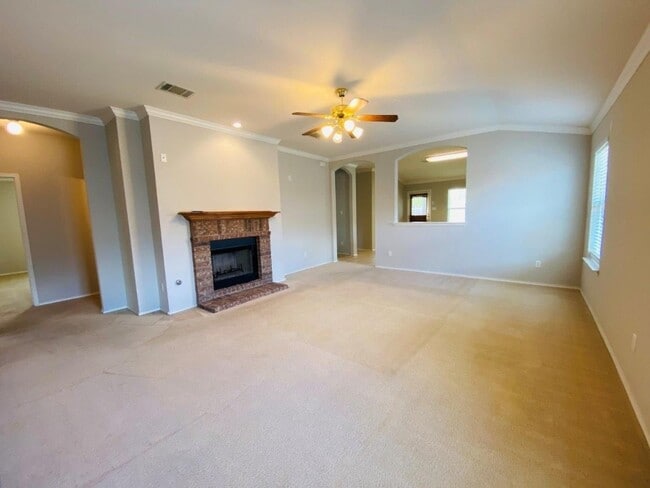Building Photo - 207 Golden Gate Dr
