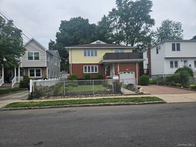 Primary Photo - 55 Juniper Rd