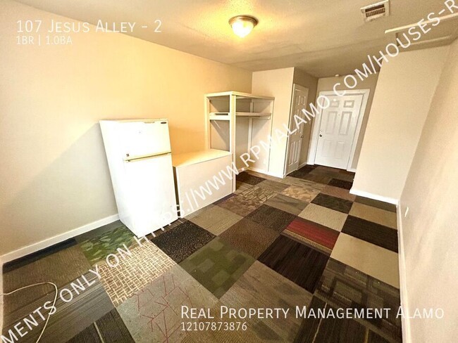 Building Photo - **APPLICATION RECEIVED** **MOVE-IN SPECIAL...