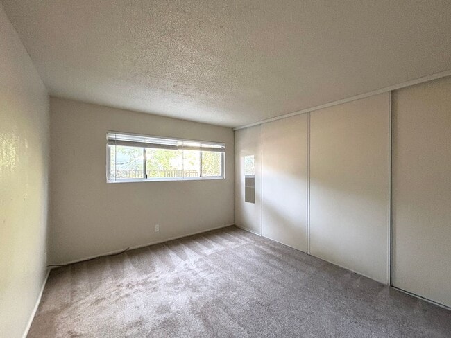 Interior Photo - 2212 Blake Street