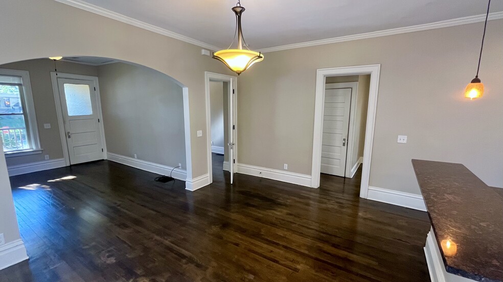 Dinning & Living Room - 2512 N Humboldt Blvd