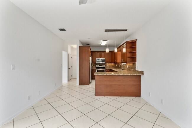Building Photo - 11447 NW 48th Ct