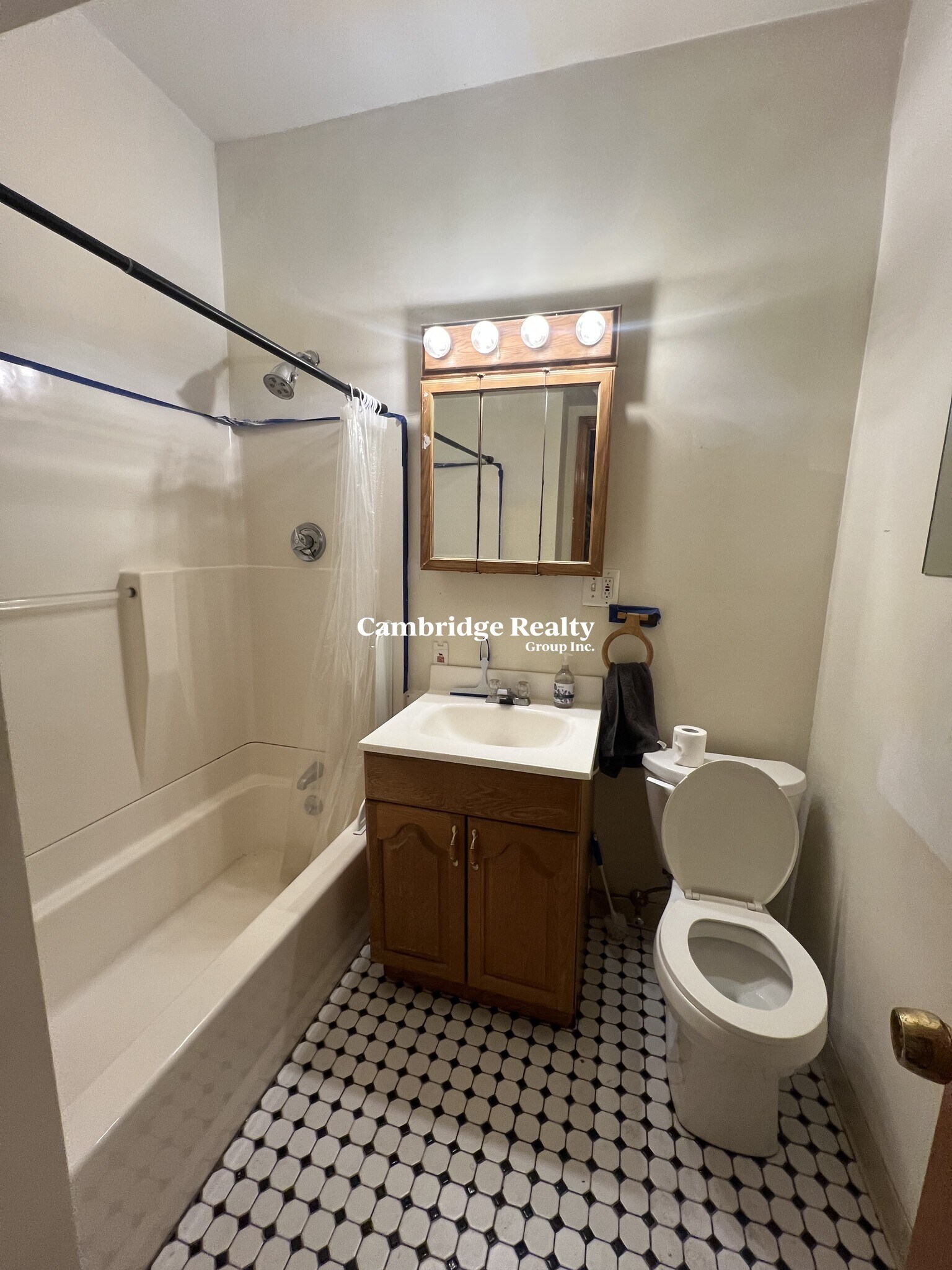 Building Photo - 346 Faneuil St