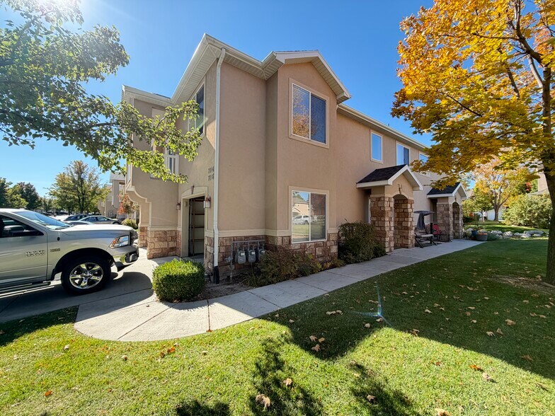 Primary Photo - 7106 S Brittany Town Dr