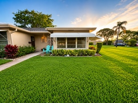 Building Photo - 1252 Club Dr W