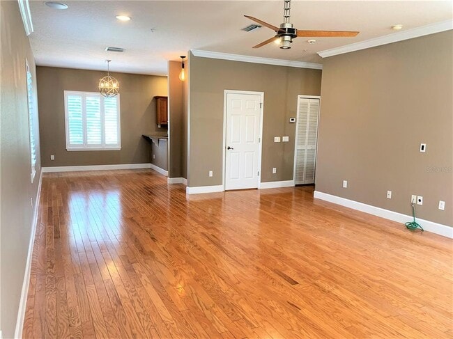 Building Photo - 601 Casabella Cir