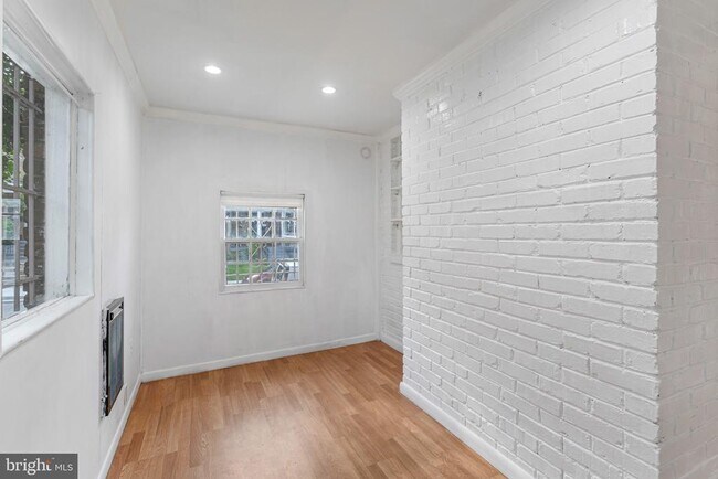 Building Photo - 4712 Piney Branch Rd NW