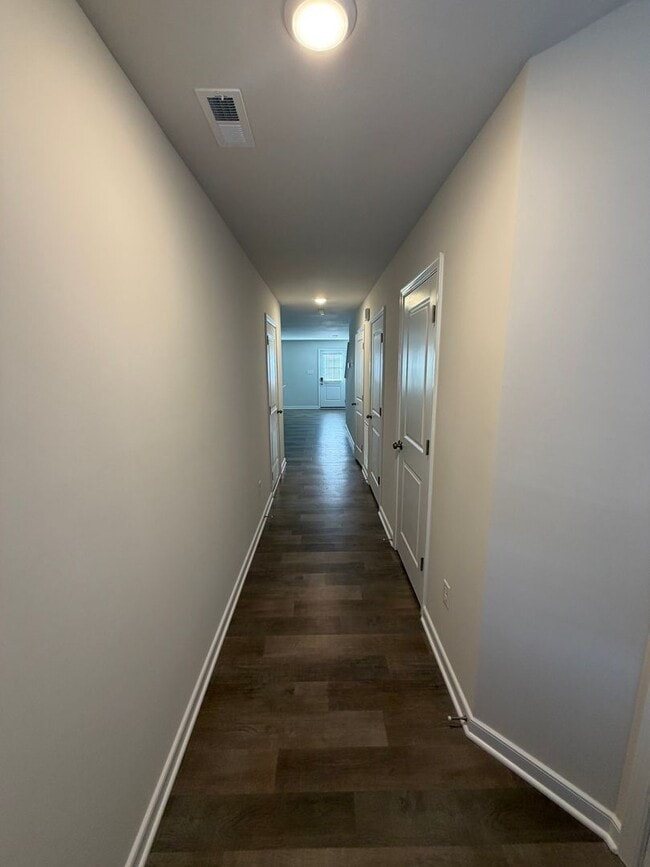 Building Photo - Modern Two-Story Townhome with Open Floor Plan and Garage