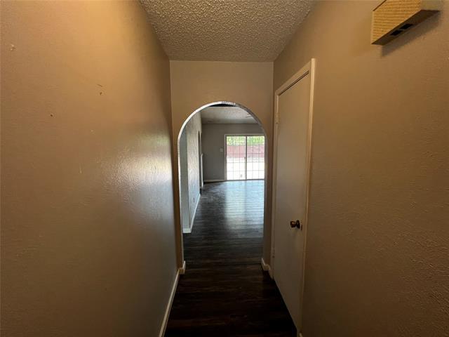 Building Photo - 6400 Dorchester Trail