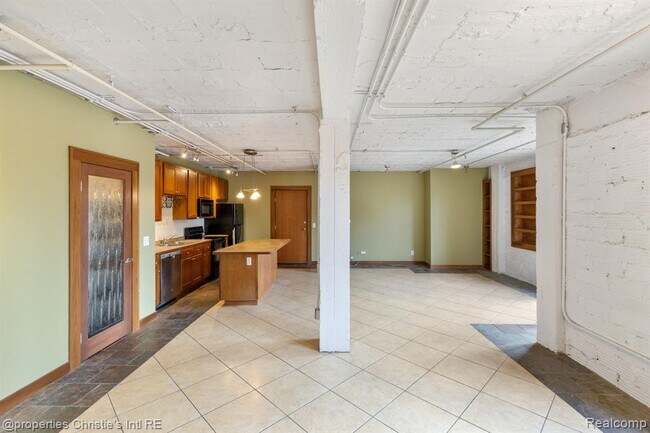 Building Photo - 78 Watson St