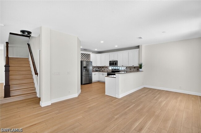 Building Photo - 9734 Silvercreek Ct