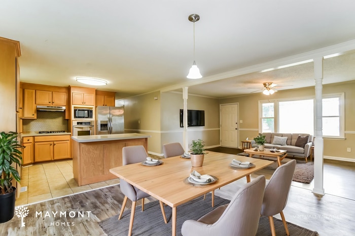 Building Photo - 2518 Fairgreen Dr
