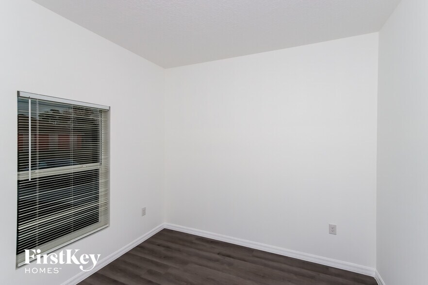 Building Photo - 1298 Ginza Rd NW