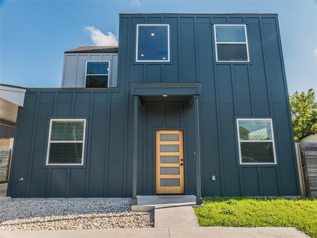 Building Photo - 1004 Wheatley Ave