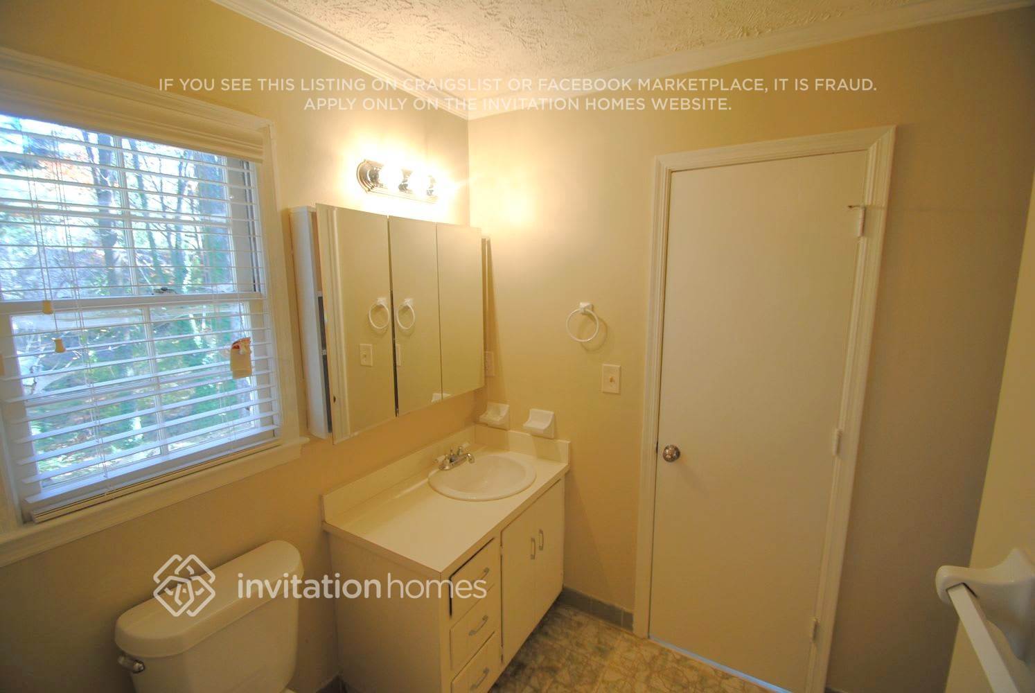 Building Photo - 2440 Bob Bettis Rd