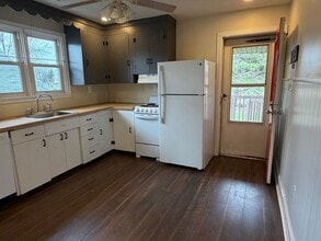 Building Photo - 3839 W Germantown Pike