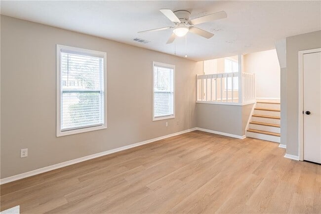 Building Photo - 210 Littlewick Way