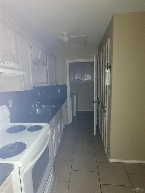 Building Photo - 12 Oasis Dr