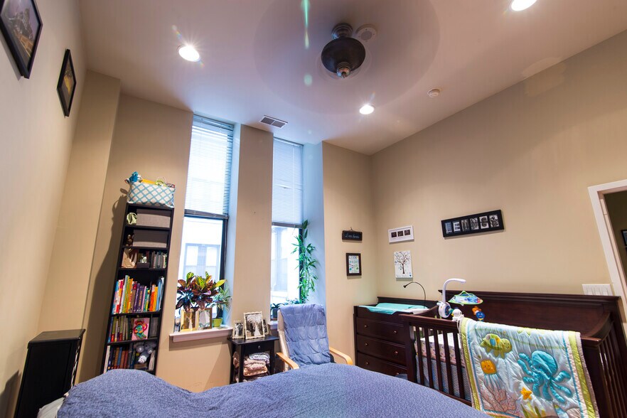 Bedroom - 1011 Chestnut Street