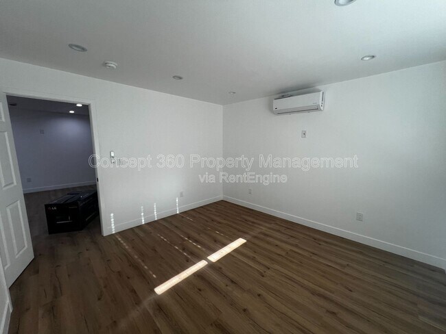 Building Photo - 14101 Anderson Pl