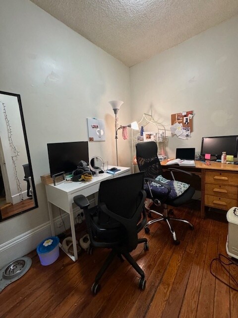 Building Photo - 133 Brook St