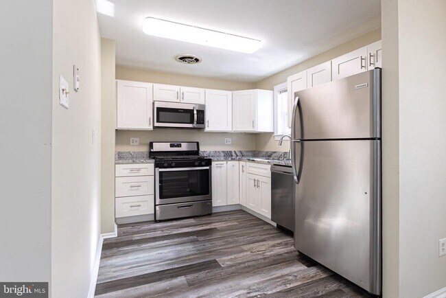 Building Photo - 9463 Ashton Rd