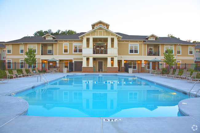 Building Photo - East Ridge Park Apartments