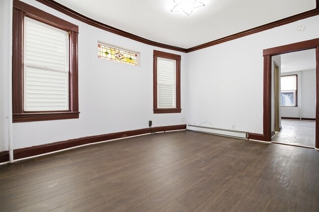 Building Photo - 35 W 52nd St