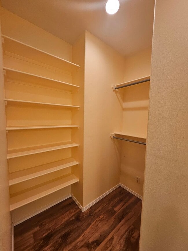 Building Photo - Beautiful 3 Bedroom Home in Upper Kaumana