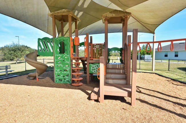 Building Photo - 3524 Carriage Pointe Cir