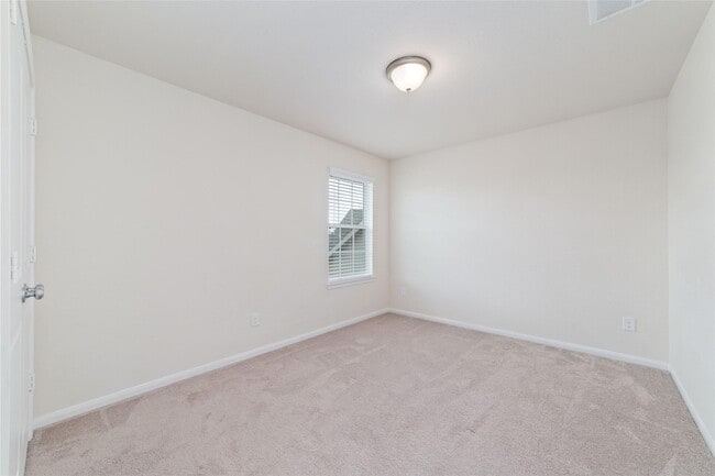 Building Photo - 13842 Evansdale Ln