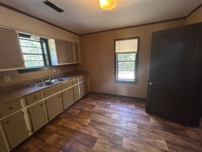 Building Photo - 1977 Fulton Rd