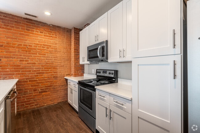 2BR, 2BA - 1110SF - Hingetown Lofts