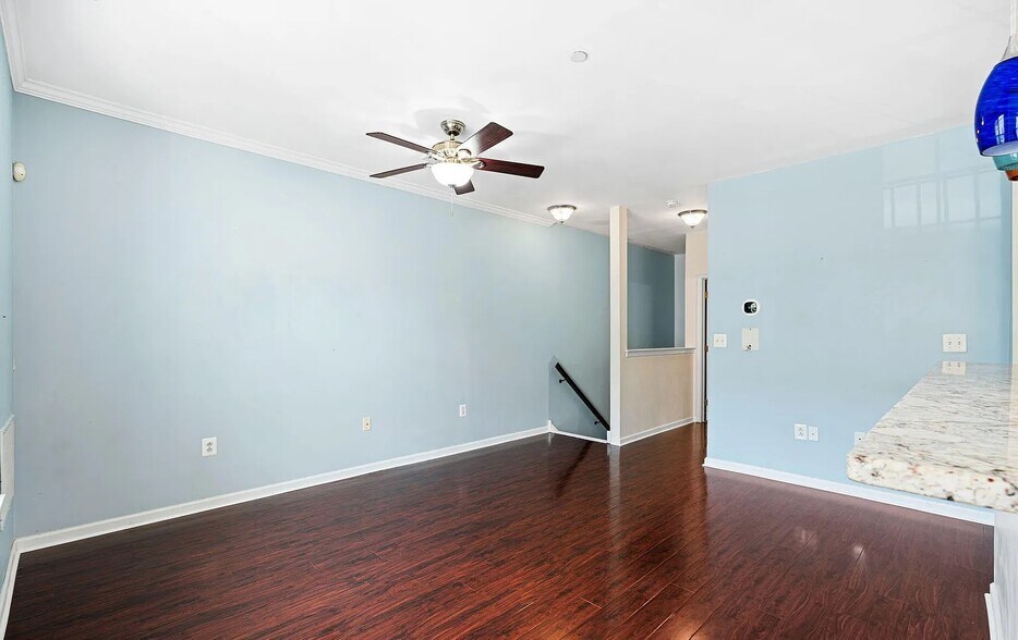 Building Photo - 1333 N 32nd St