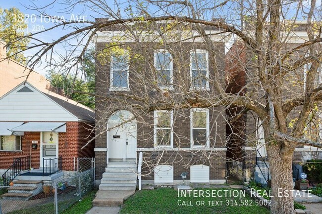 Primary Photo - Beautifully Renovated 3 Bed/2Bath w/Lots o...