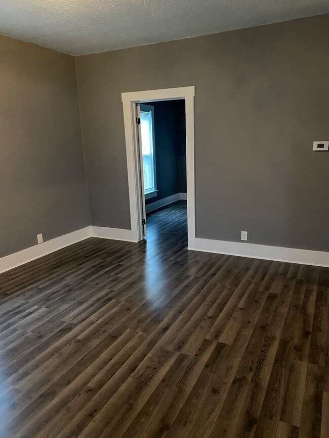 Building Photo - 631 Central Ave